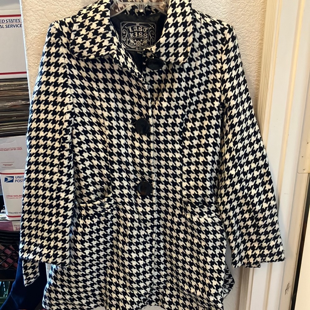 FINAL MARKDOWN Last kiss car coat medium